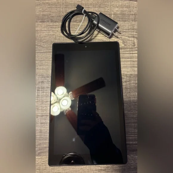 Amazon Fire HD 10” Tablet with Charger Included - Picture 3 of 8